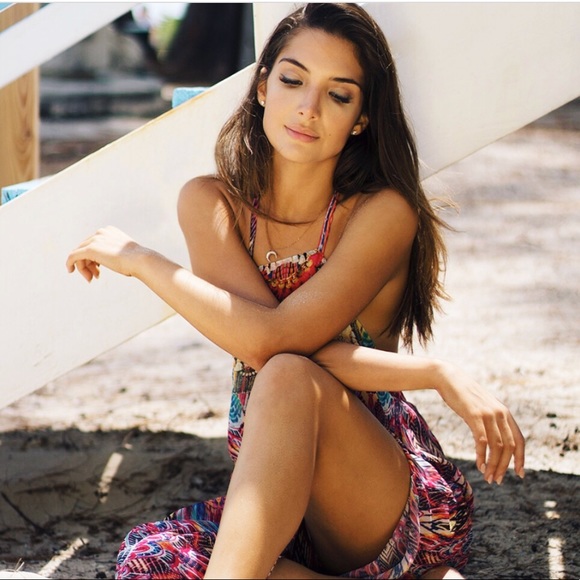 Meet Your Posher - Picture 3 of 8